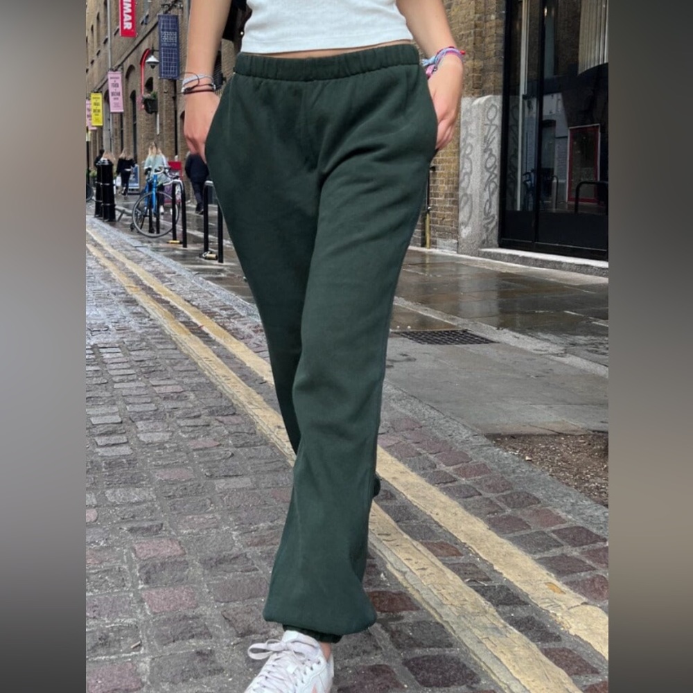 dark green rosa sweats